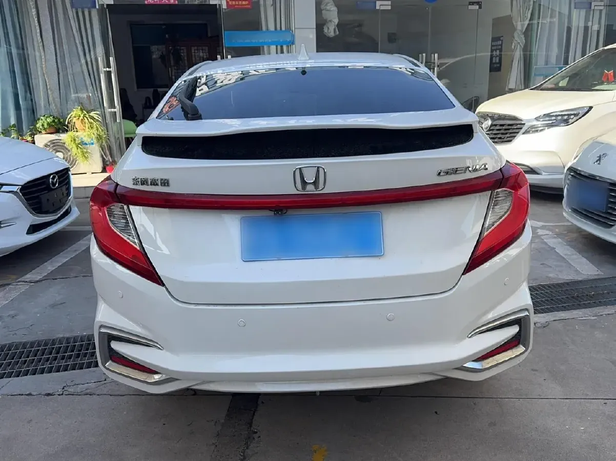 2017 Honda Gienia 1.5L 131HP L4 CVT,autocango,china used car exporter,china ev exporter,chinese used car exporter,chinese used ev exporter