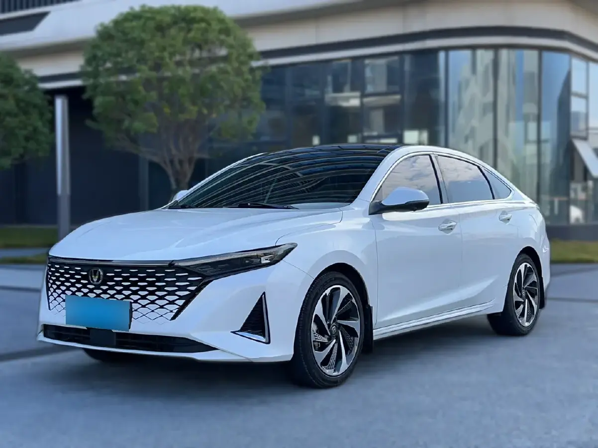 2023 ChangAn Raeton Plus 1.5T 188HP L4 7DCT