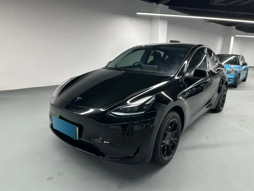 2022 Tesla Model Y BEV 60KWH