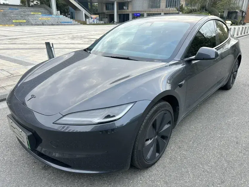 2023 Tesla Model 3 BEV 60KWH