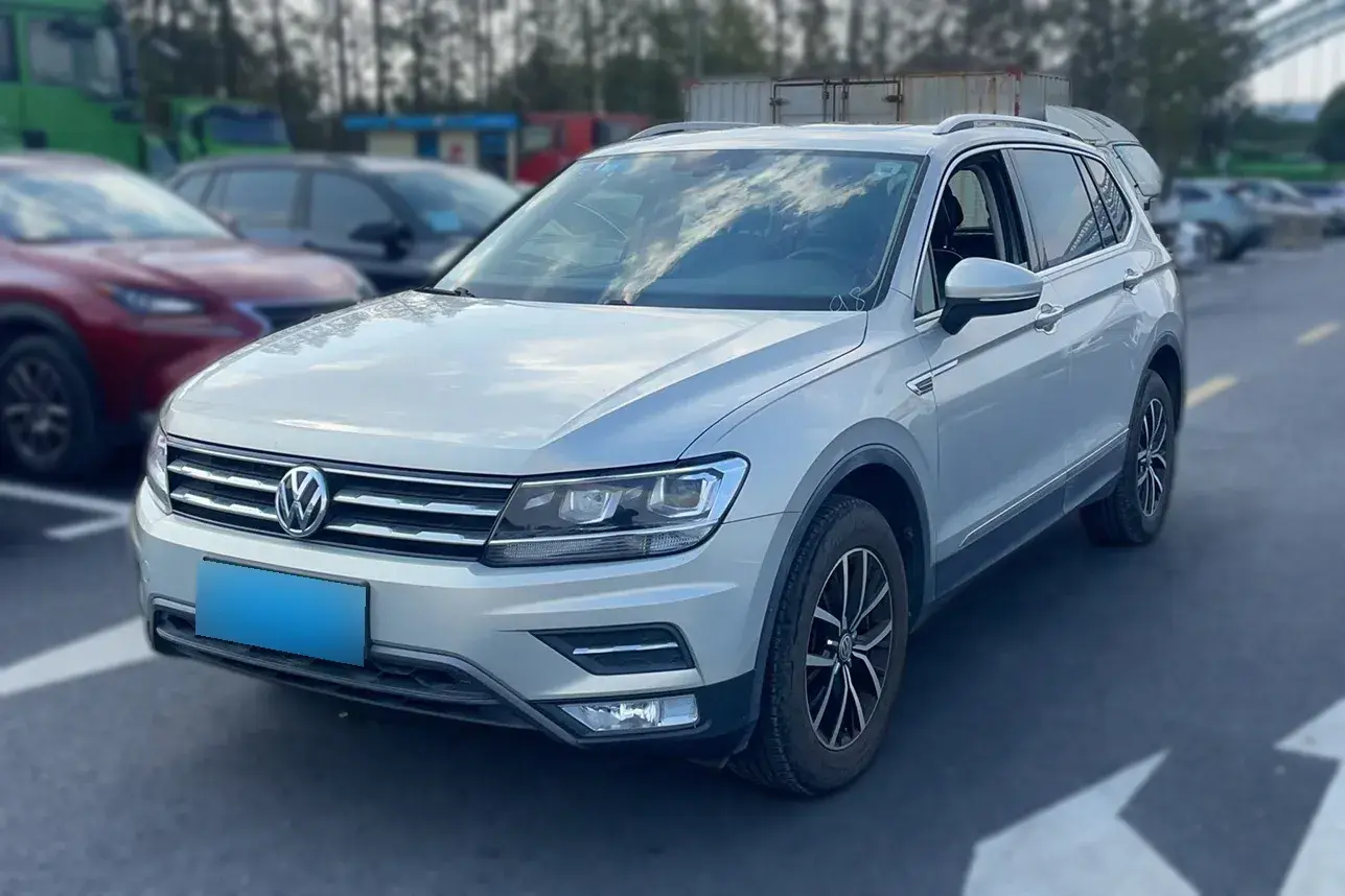 2018 Volkswagen Tiguan L 2.0T 186HP L4 7DCT
