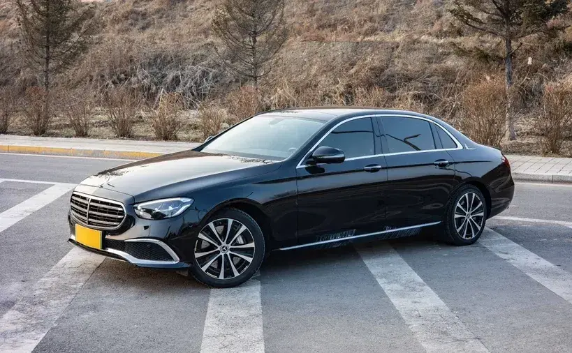 2021 Mercedes-Benz E Class 2.0T 211HP L4 9AT PHEV 25.4KWH