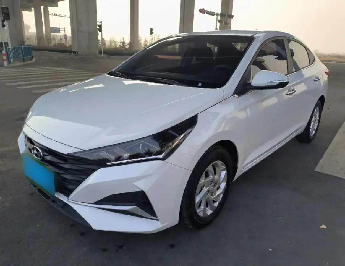2020 Hyundai Verna 1.4L 100HP L4 6MT