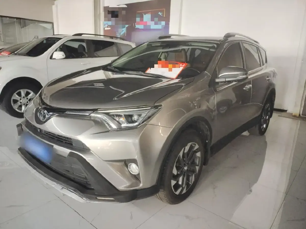 2018 Toyota RAV4 2.5L 180HP L4 6AT