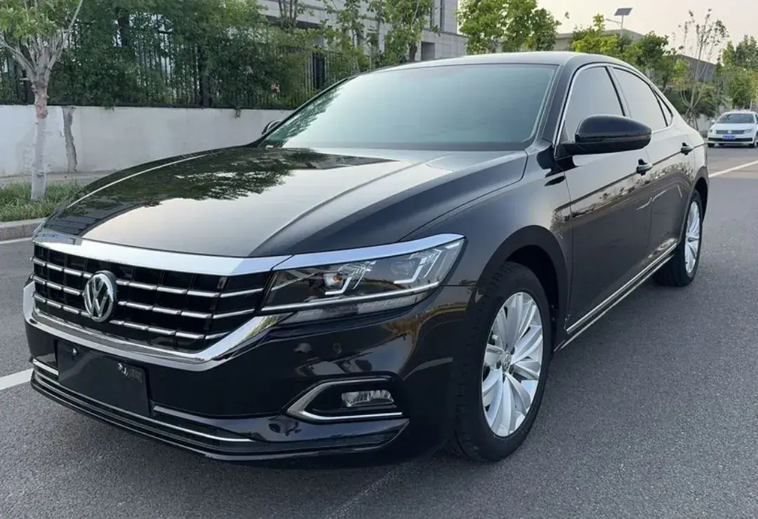 2020 Volkswagen Passat 2.0T 186HP L4 7DCT