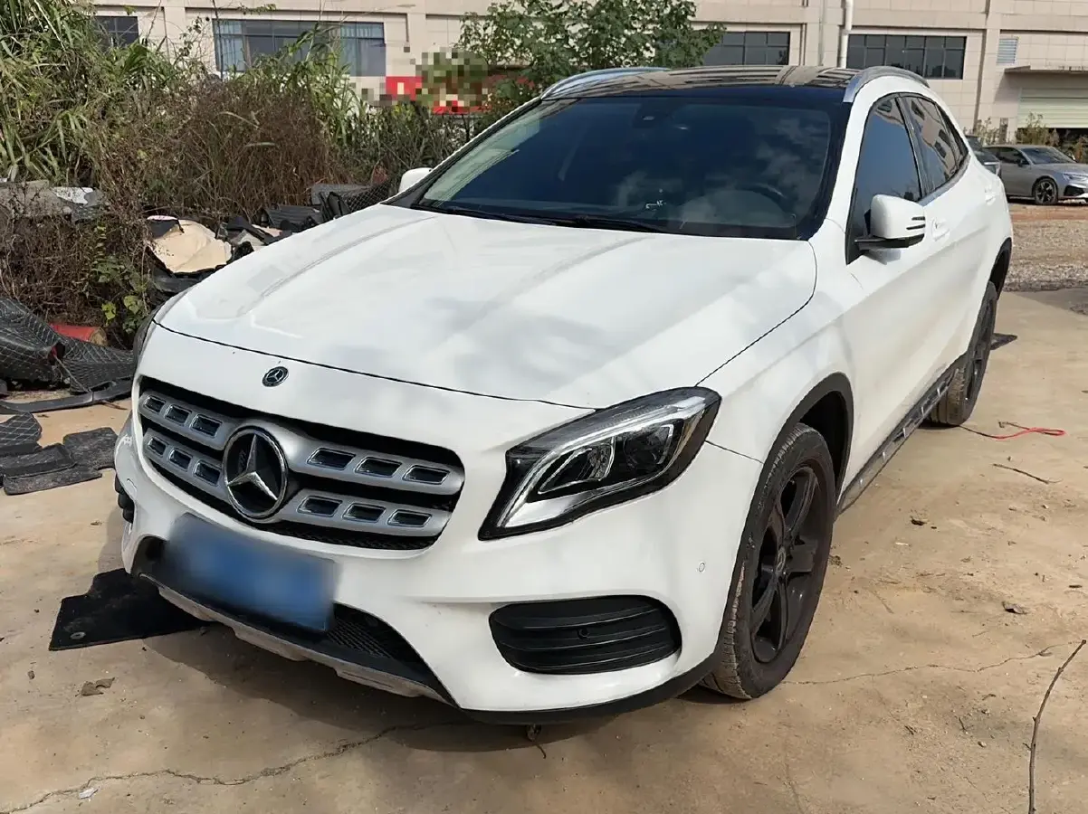 2019 Mercedes-Benz GLA Class 1.6T 156HP L4 7DCT