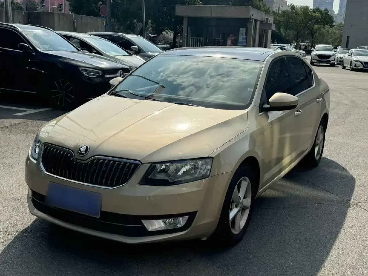 2015 Skoda Octavia 1.6L 110HP L4 6AT