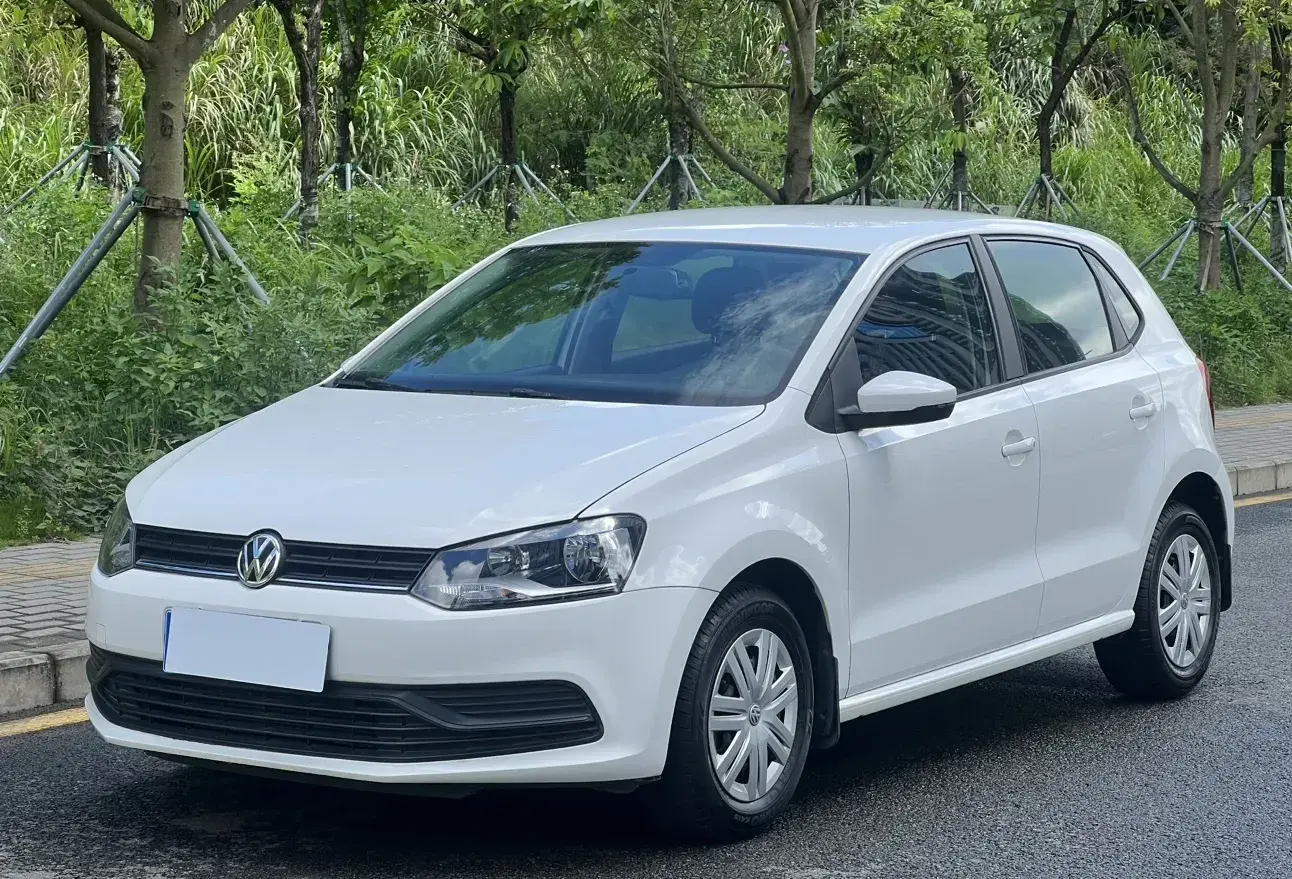 2016 Volkswagen Polo 1.4L 90HP L4 5MT