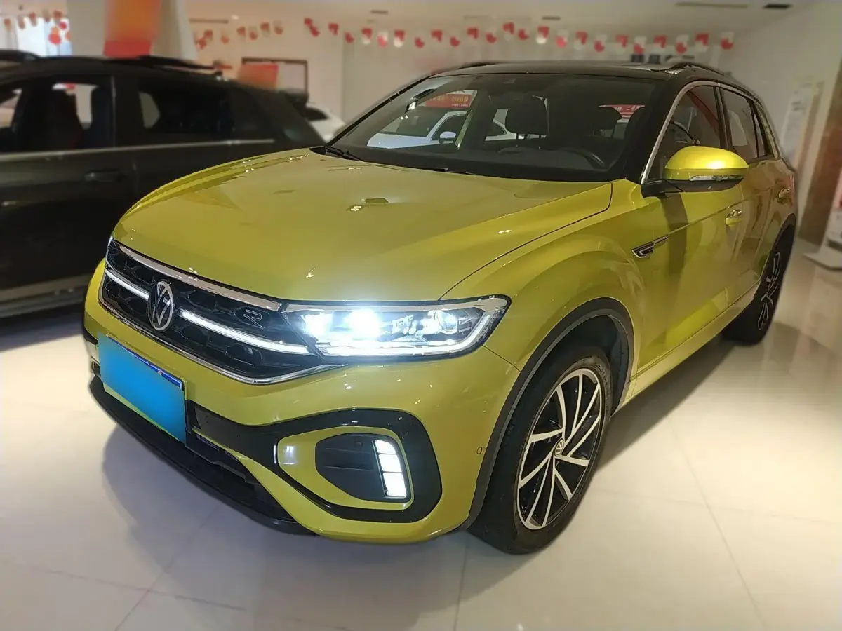 2023 Volkswagen T-Roc 1.5T 160HP L4 7DCT