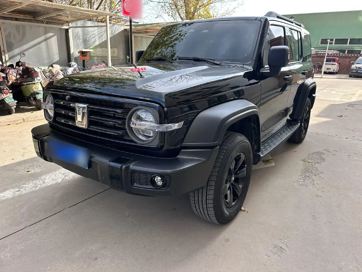 2023 Tank 300 2.0T 227HP L4 8AT