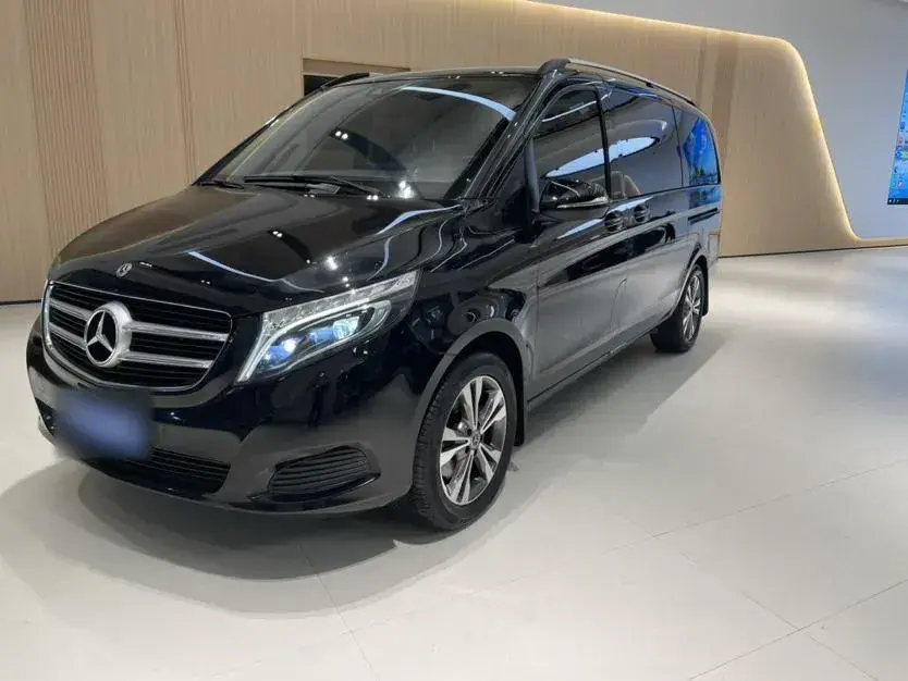2018 Mercedes-Benz V Class 2.0T 211HP L4 7AT