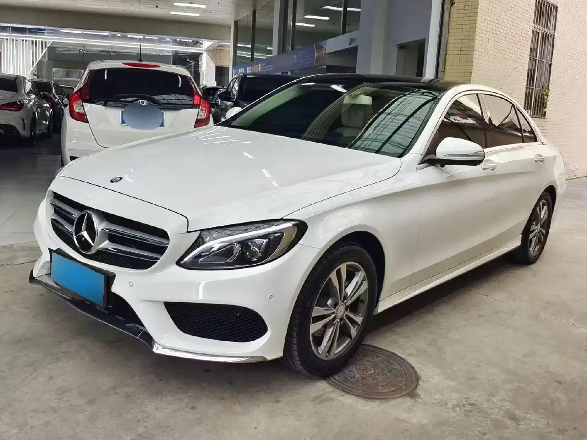 2016 Mercedes-Benz C Class 2.0T 184HP L4 7AT