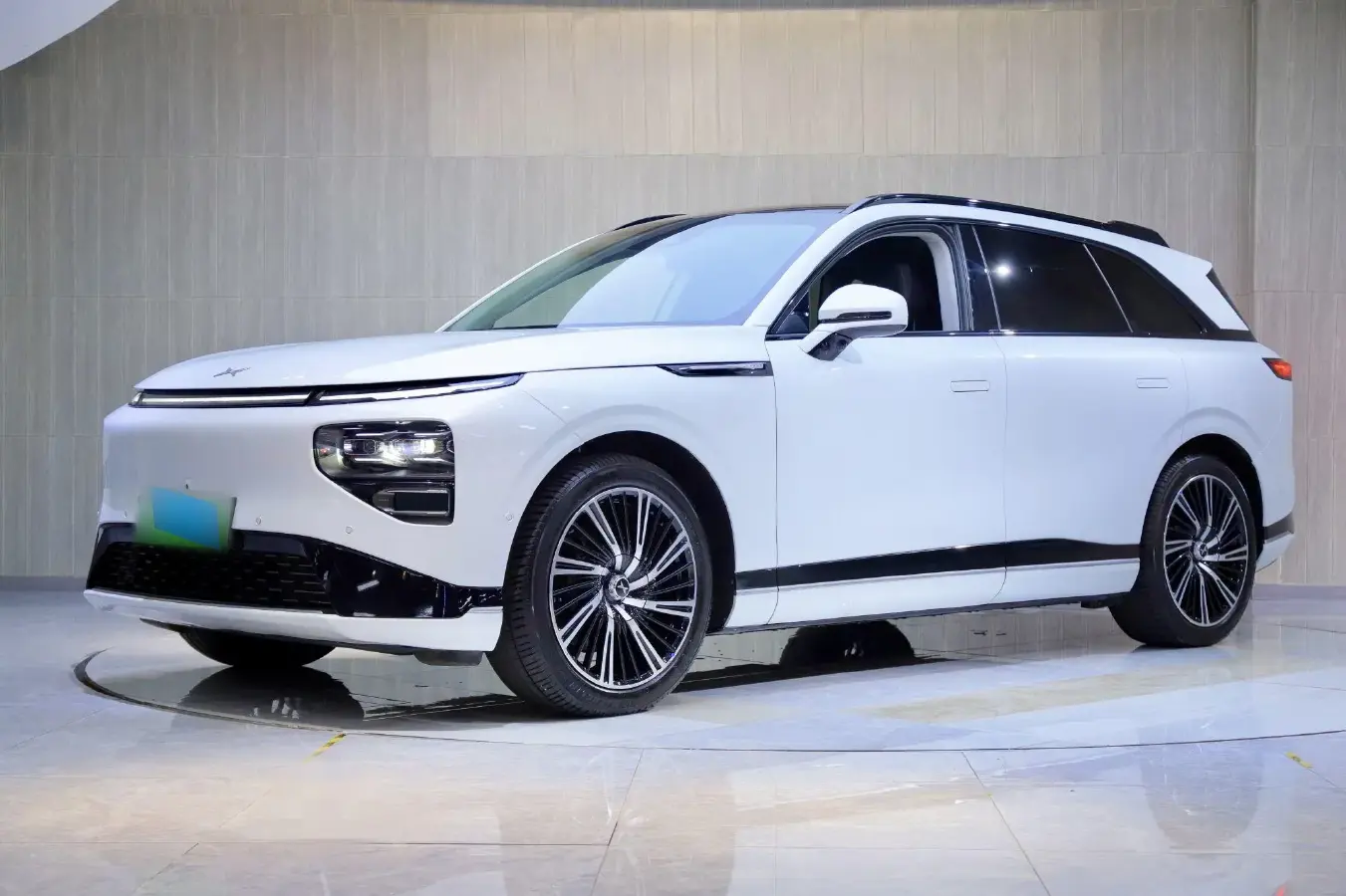 2024 Xpeng G9 BEV 78.2KWH