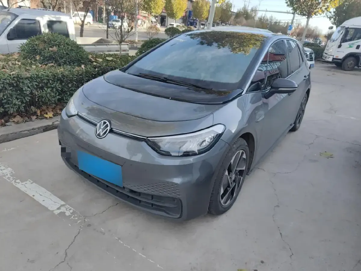 2023 Volkswagen ID.3 BEV 52.8KWH