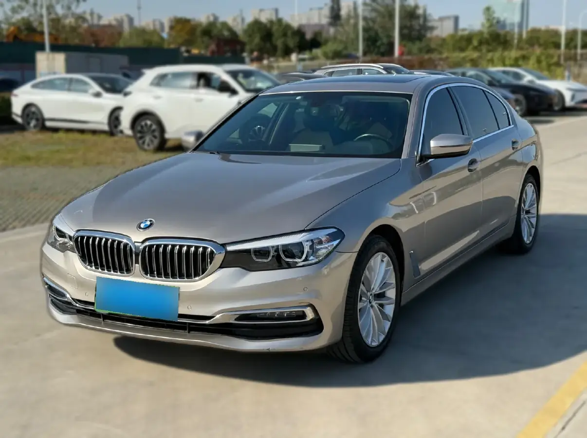 2019 BMW 5 Series 2.0T 184HP L4 8AT
