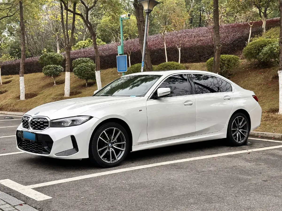 2023 BMW 3 Series 2.0T 184HP L4 8AT