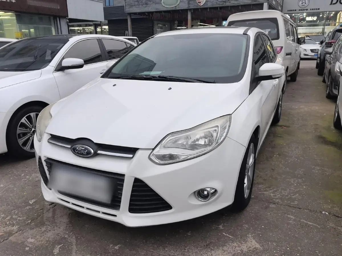 2012 Ford Focus 1.6L 125HP L4 6DCT
