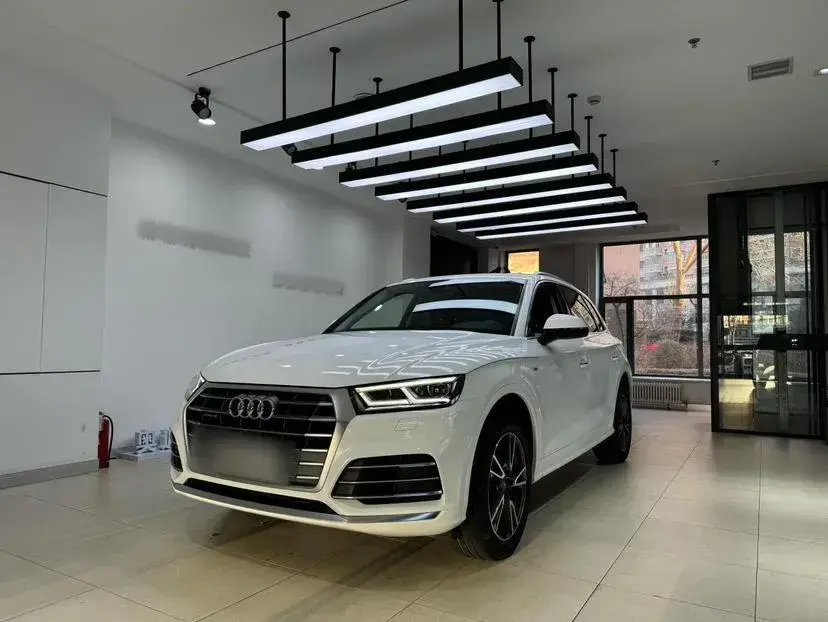 2020 Audi Q5L 2.0T 190HP L4 7DCT