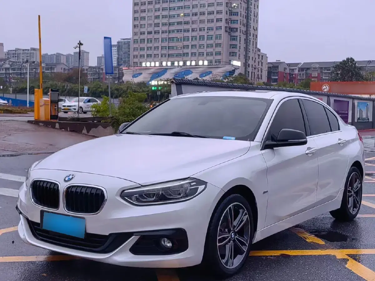 2018 BMW 1 Series 1.5T 136HP L3 6AT
