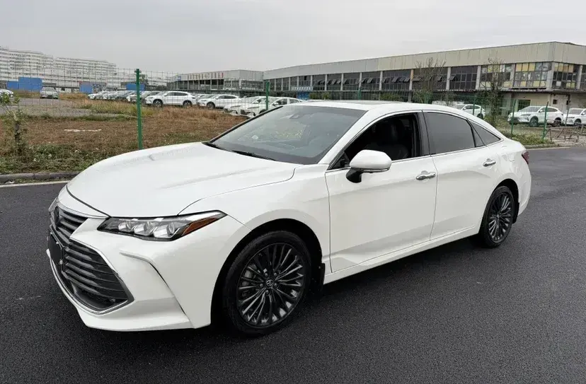 2019 Toyota Avalon 2.0L 178HP L4 CVT