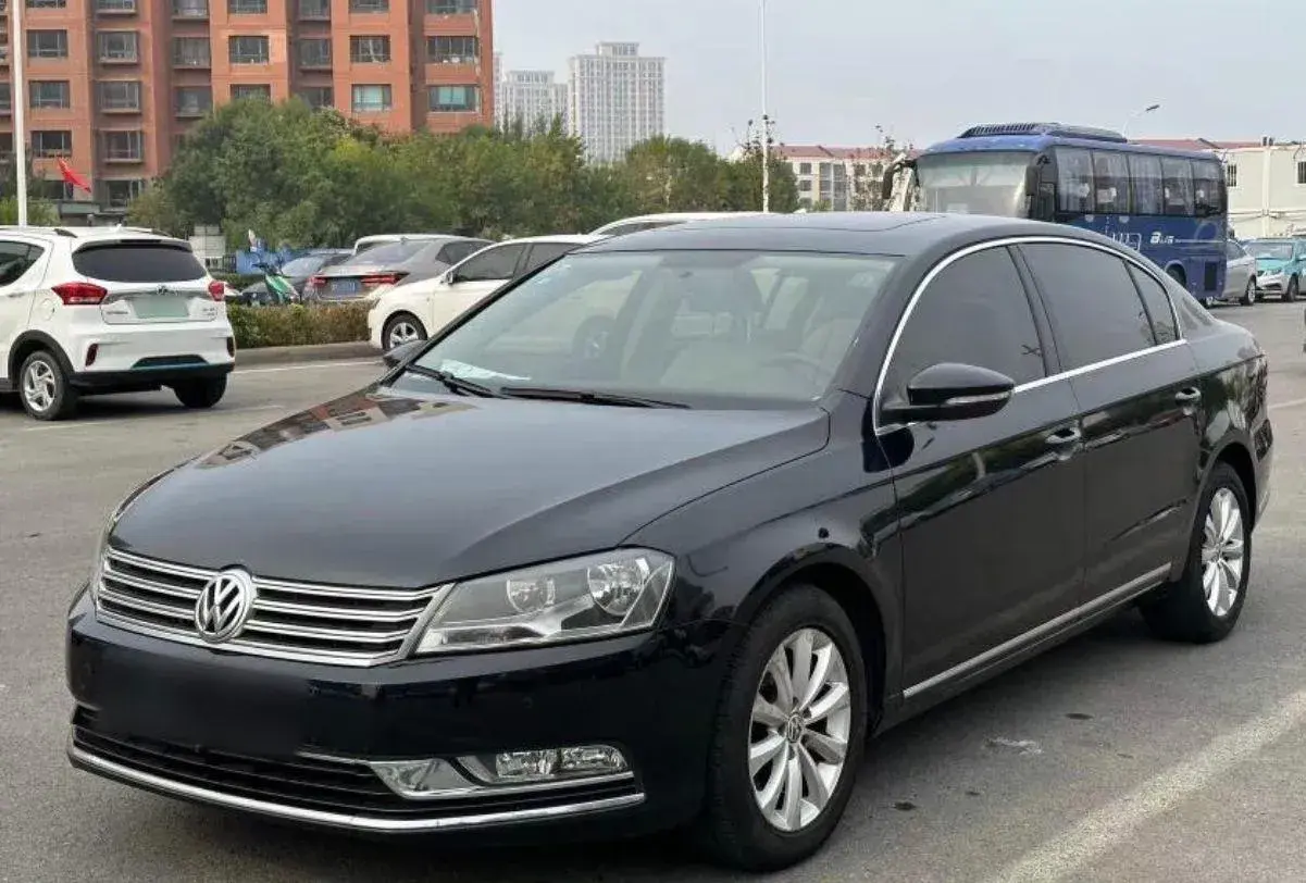 2017 Volkswagen Passat 1.4T 150HP L4 7DCT