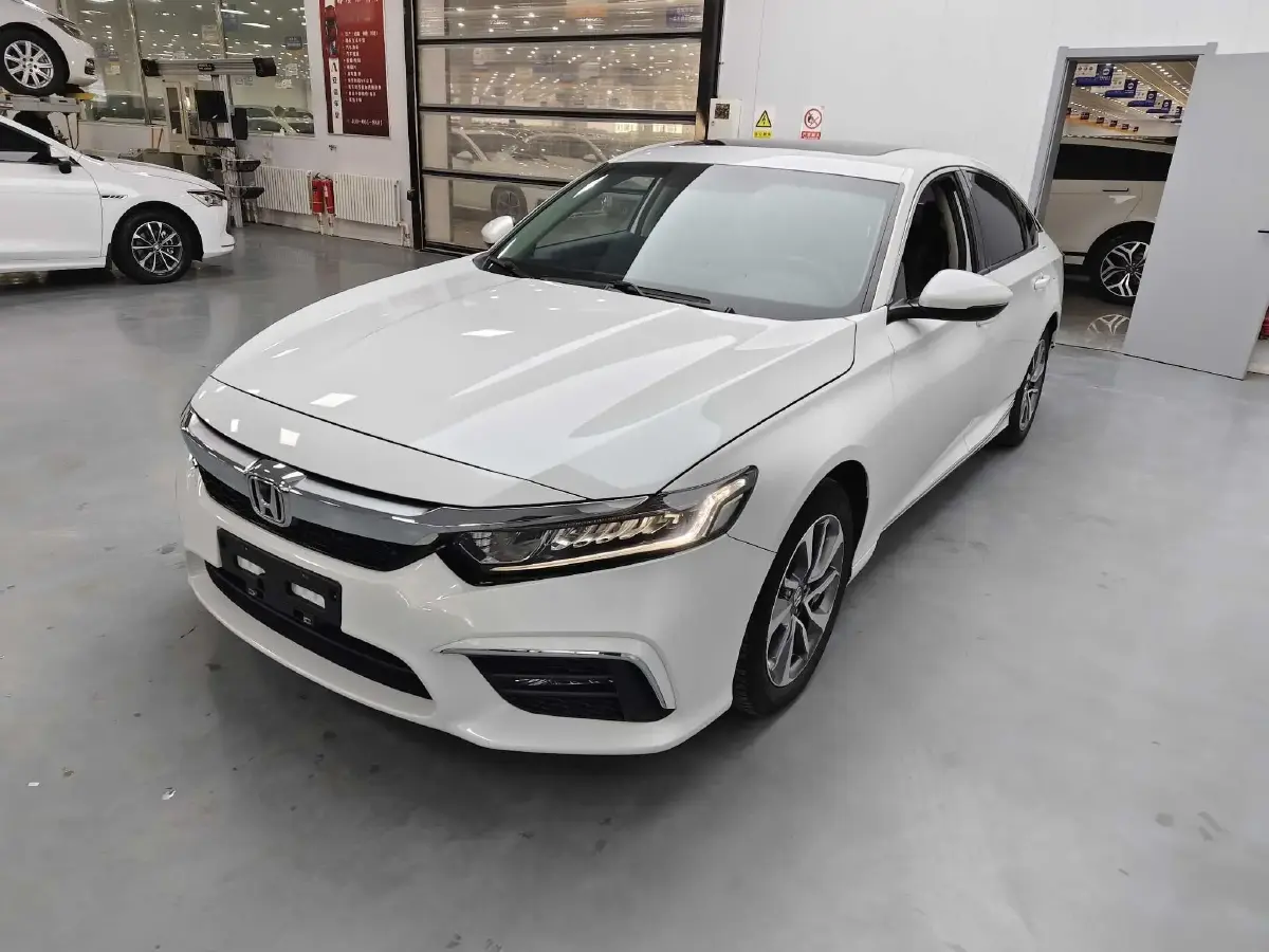 2019 Honda Inspire 1.5T 194HP L4 CVT