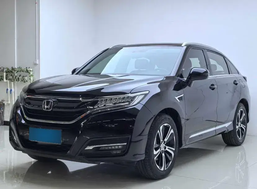 2017 Honda UR-V 2.0T 272HP L4 9AT