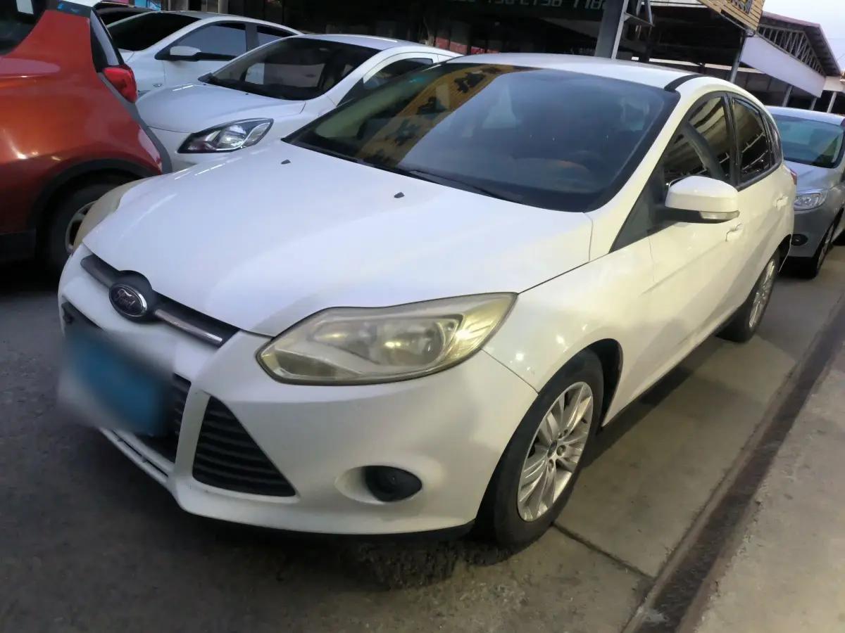 2012 Ford Focus 1.6L 125HP L4 6DCT