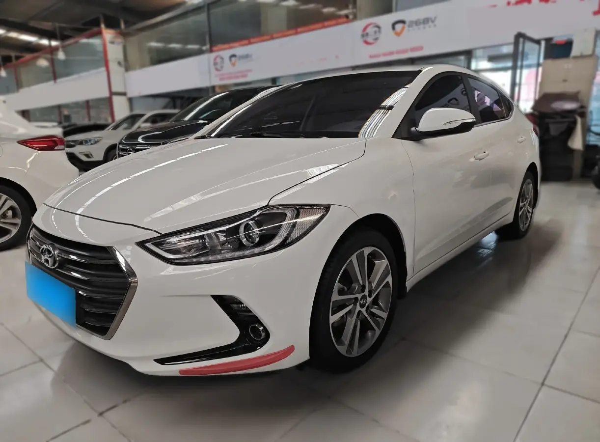 2016 Hyundai Elantra 1.6L 130HP L4 6AT