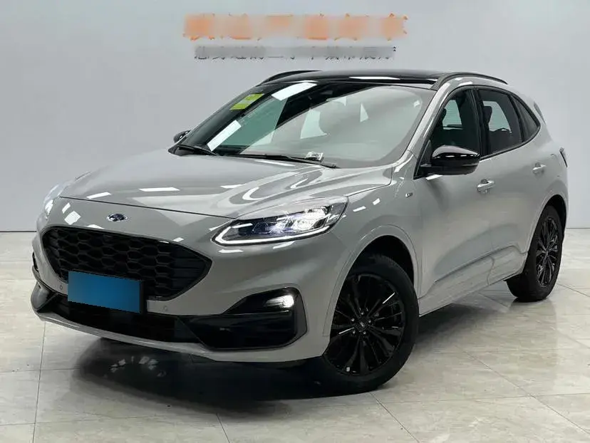 2024 Ford Escape 2.0T 248HP L4 8AT