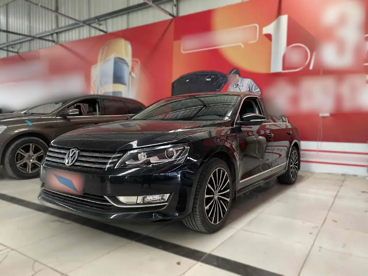 2015 Volkswagen Passat 1.8T 160HP L4 7DCT