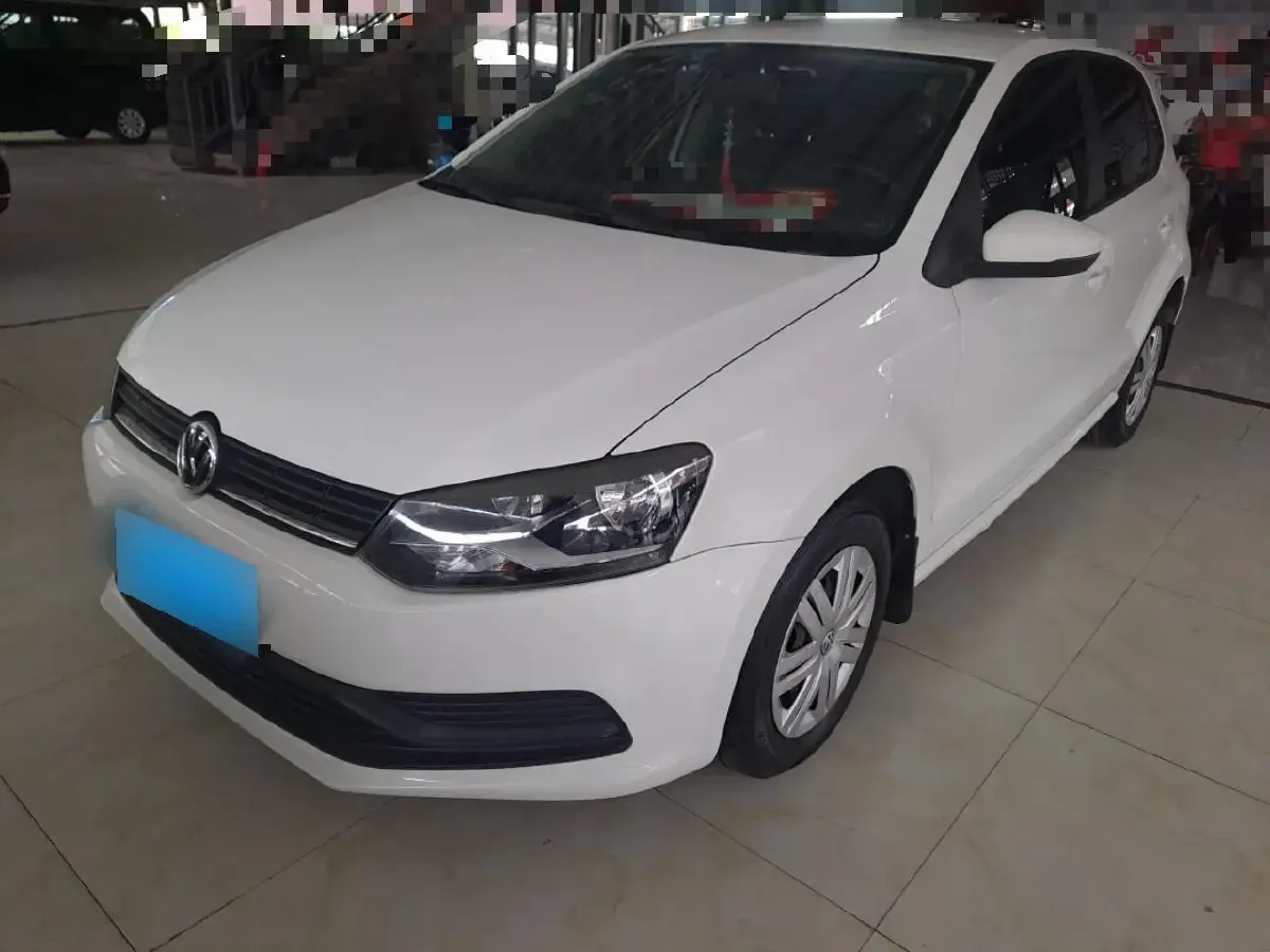 2014 Volkswagen Polo 1.4L 90HP L4 5MT