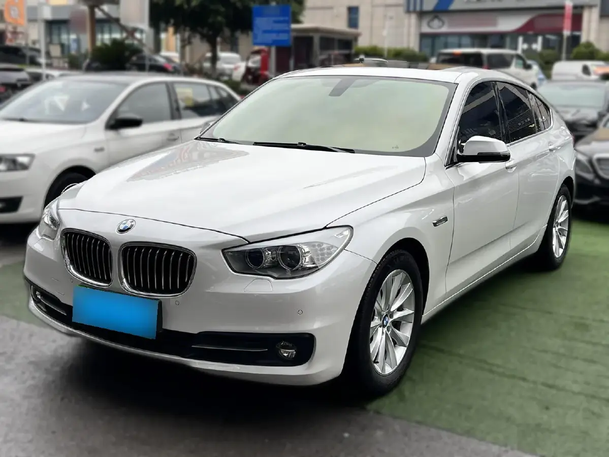 2015 BMW 5 Series GT 2.0T 245HP L4 8AT