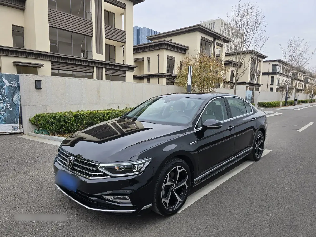 2023 Volkswagen Magotan 2.0T 186HP L4 7DCT