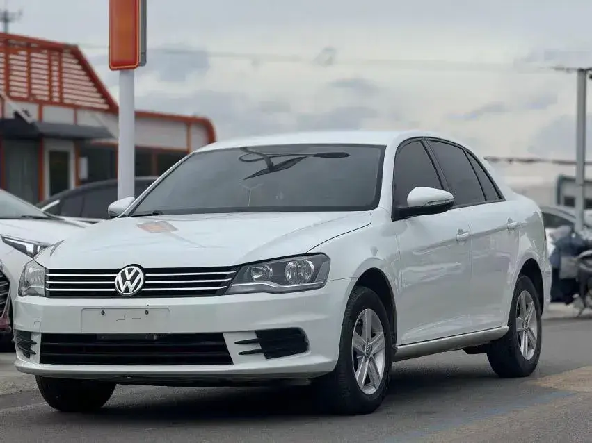 2014 Volkswagen Bora 1.6L 105HP L4 6AT