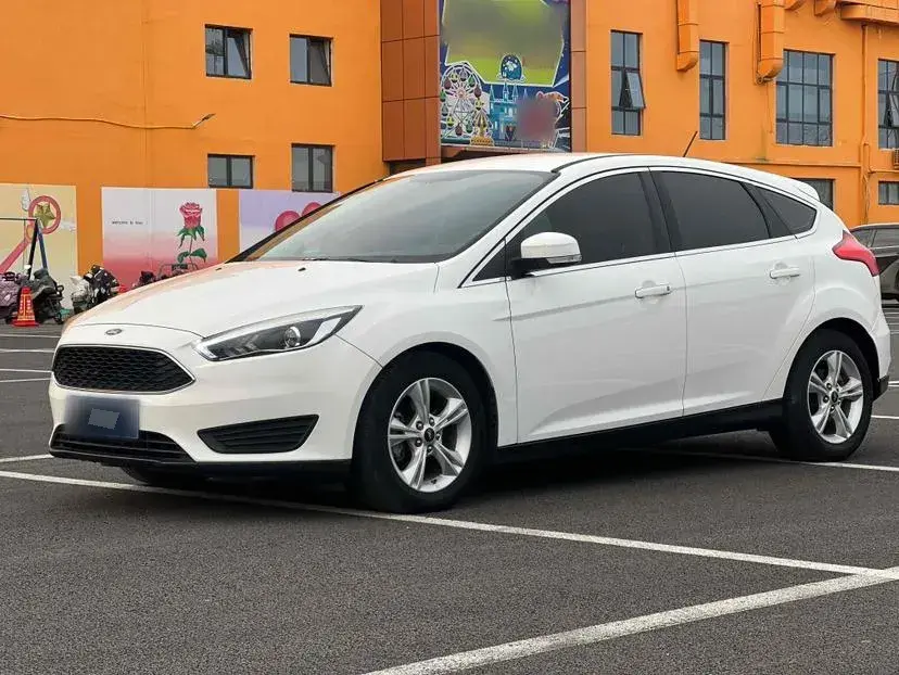 2018 Ford Focus 1.6L 125HP L4 6DCT