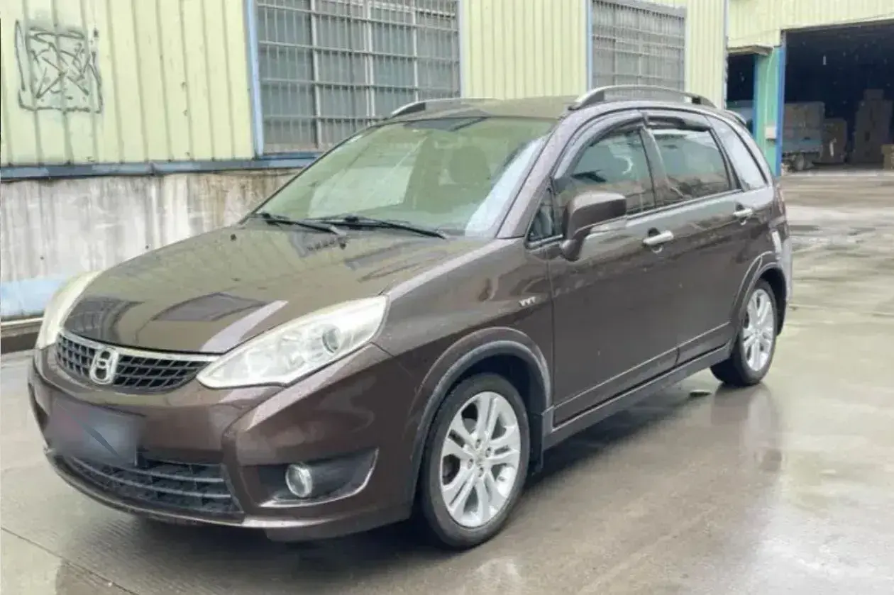 2015 Suzuki Liana A6 1.4L 101HP L4 5MT