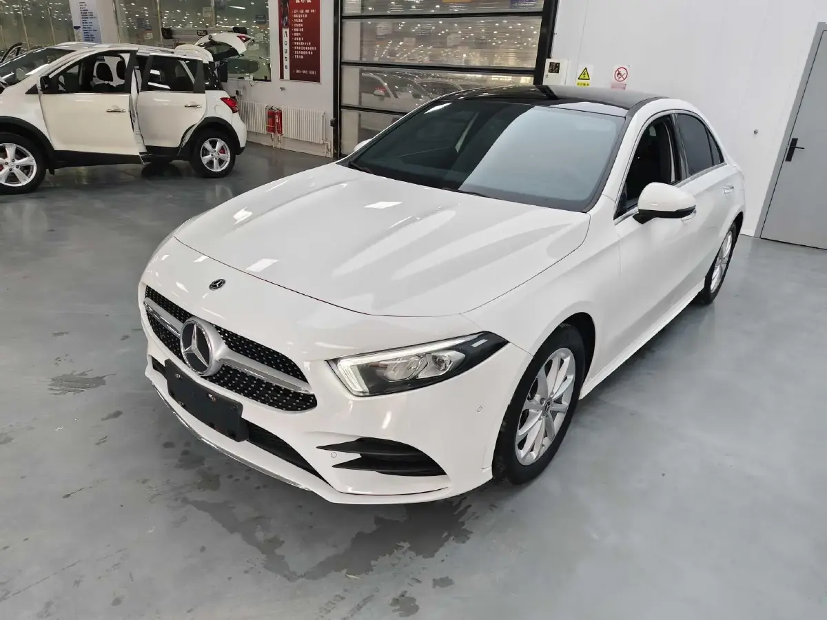 2021 Mercedes-Benz A Class 1.3T 163HP L4 7DCT