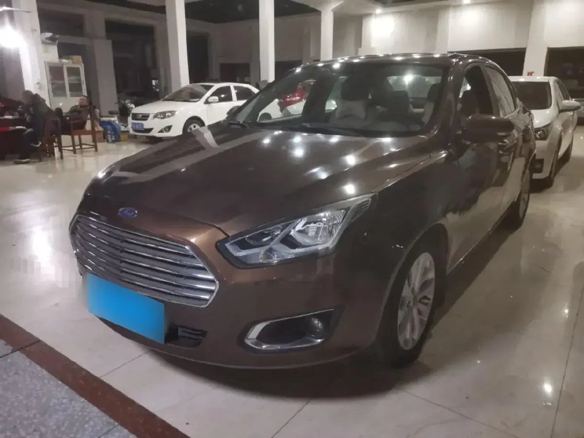 2015 Ford Escort 1.5L 113HP L4 6AT