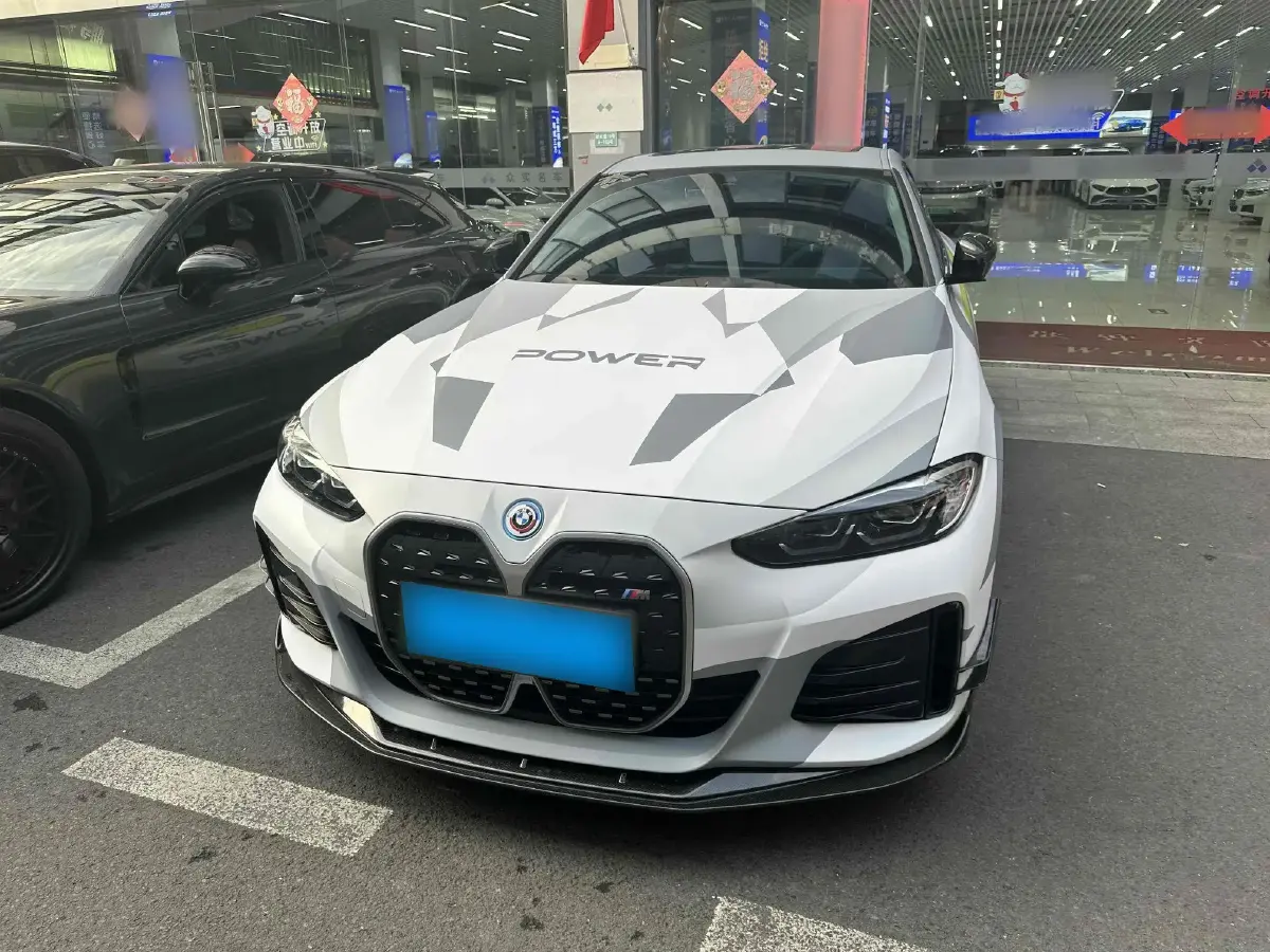 2023 BMW i4 BEV 70KWH