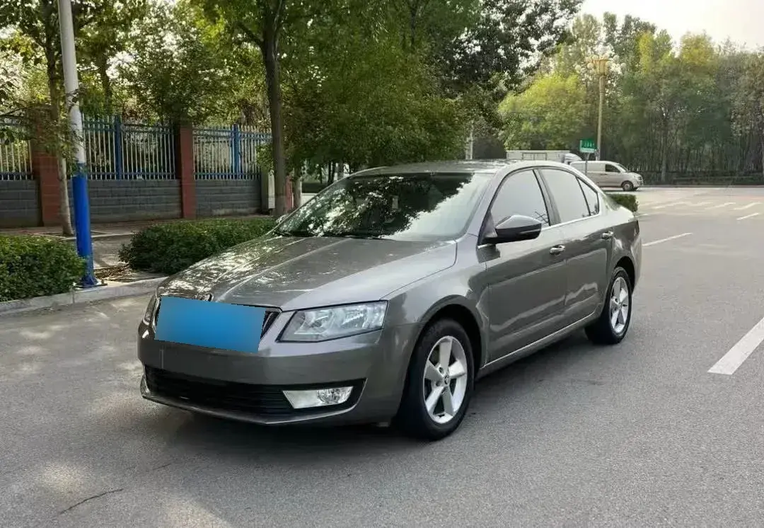 2014 Skoda Octavia 1.6L 105HP L4 6AT