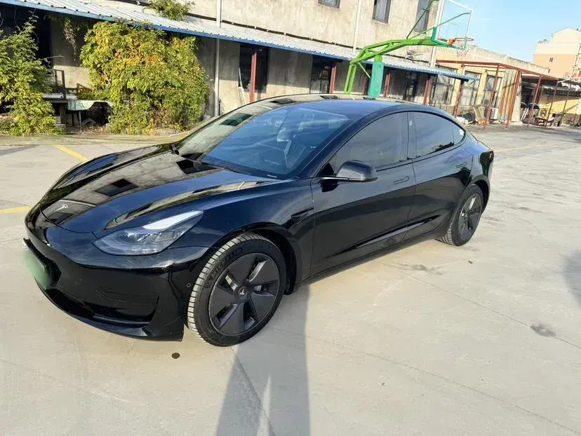 2022 Tesla Model 3 BEV 60KWH