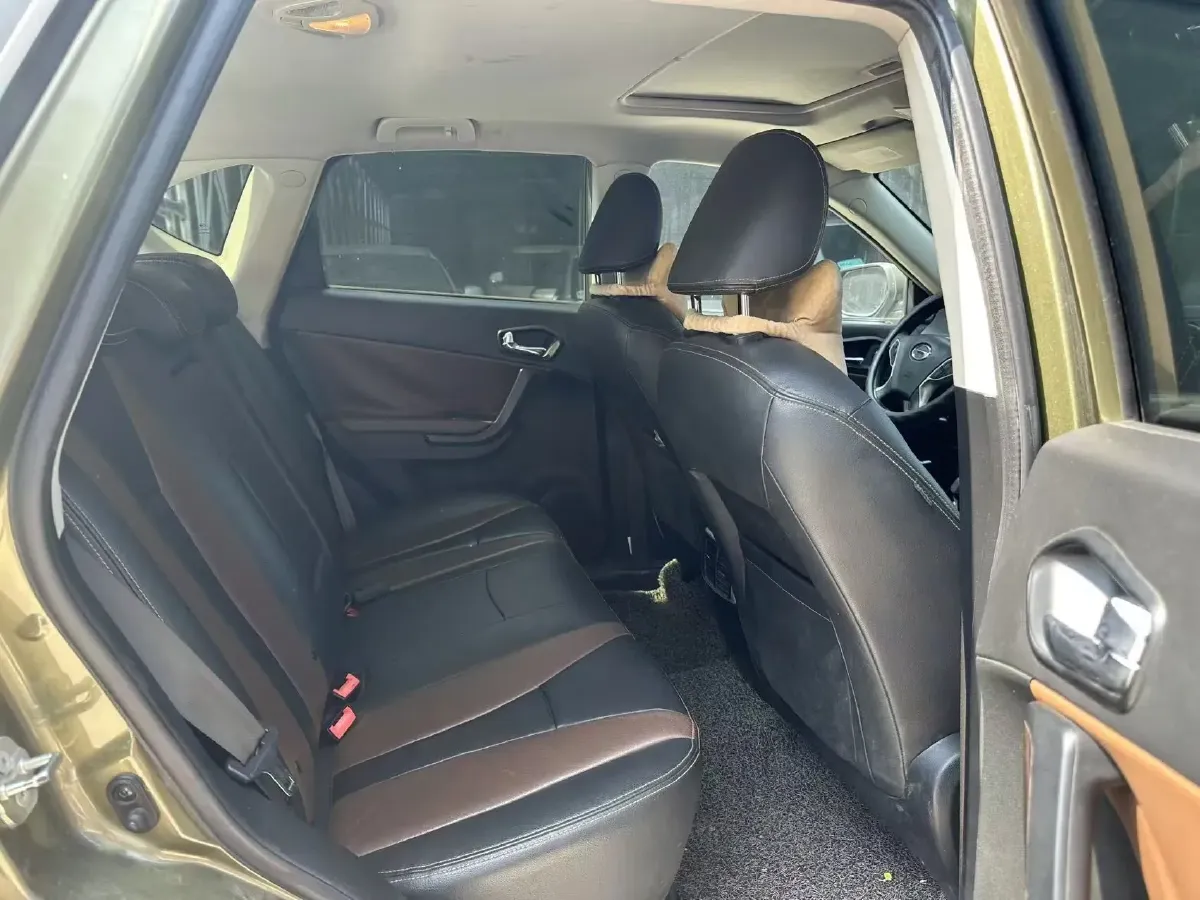 2015 GAC Trumpchi GS5 Super 2.0L 147HP L4 5AT,autocango,china used car exporter,china ev exporter,chinese used car exporter,chinese used ev exporter