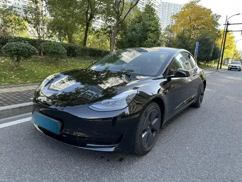 2022 Tesla Model 3 BEV 60KWH