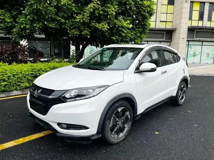2015 Honda Vezel 1.8L 136HP L4 CVT