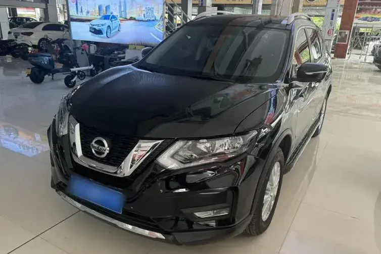 2022 Nissan X-Trail 2.0L 151HP L4 CVT
