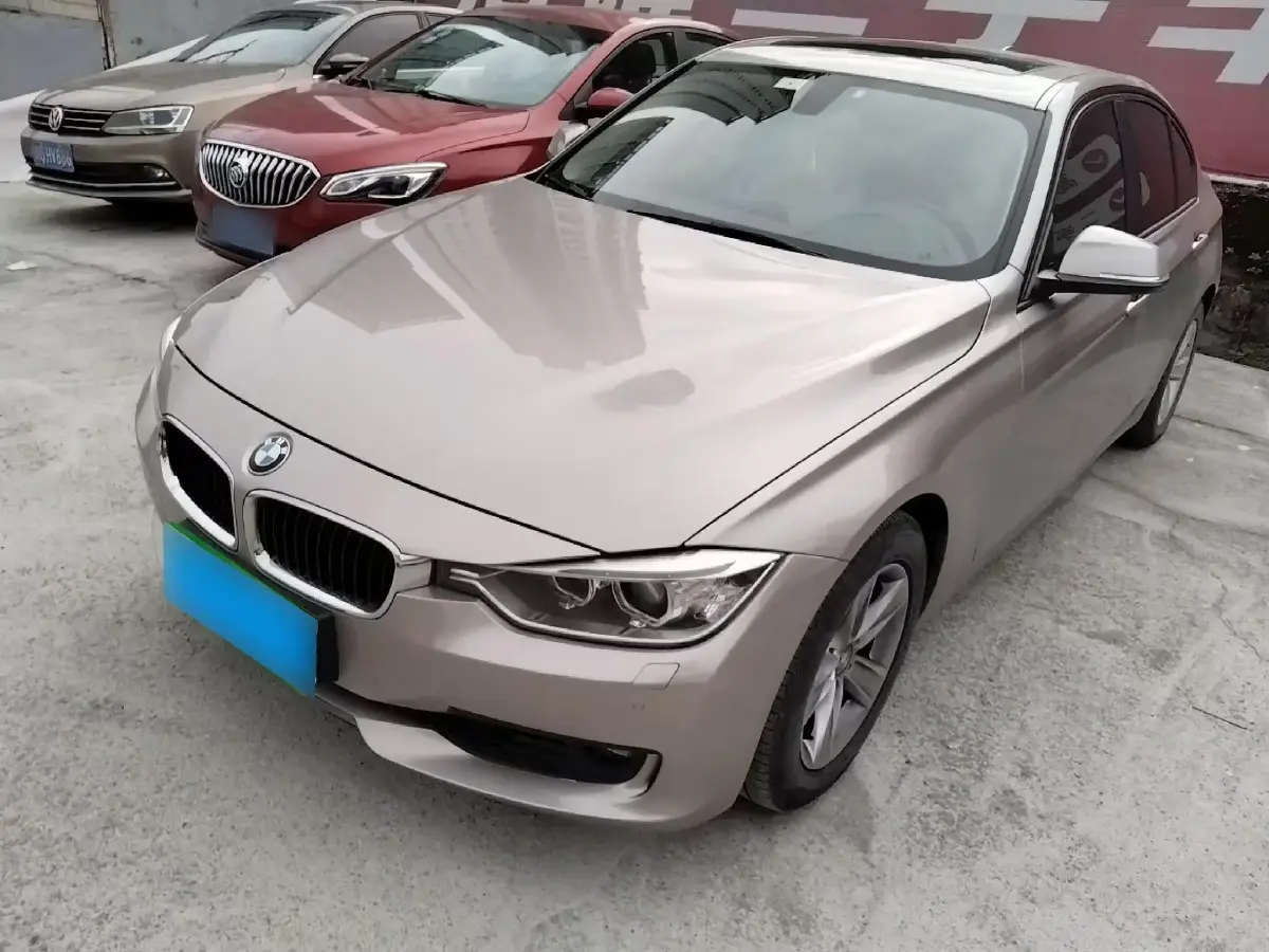 2015 BMW 3 Series 2.0T 184HP L4 8AT