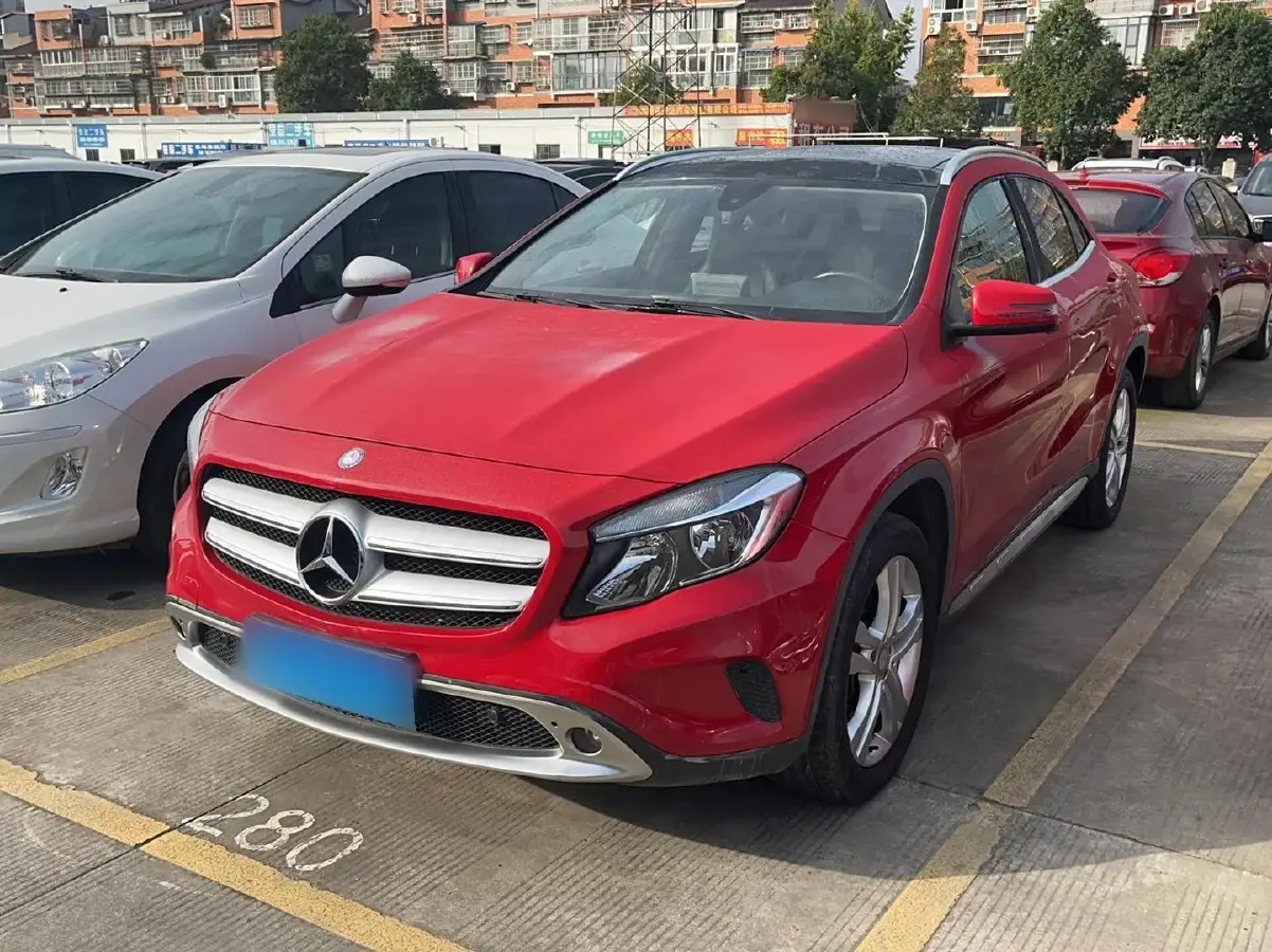 2016 Mercedes-Benz GLA Class 1.6T 156HP L4 7DCT