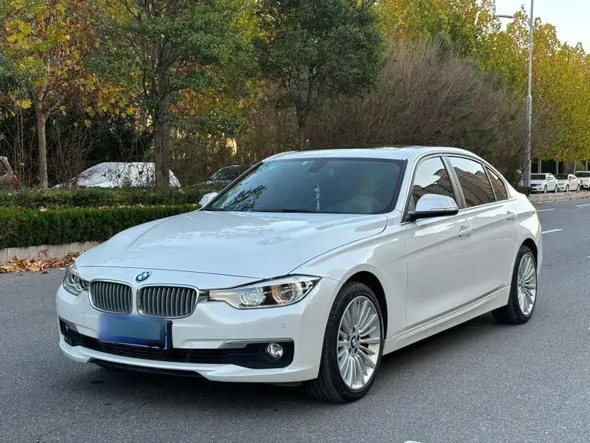 2018 BMW 3 Series 2.0T 184HP L4 8AT
