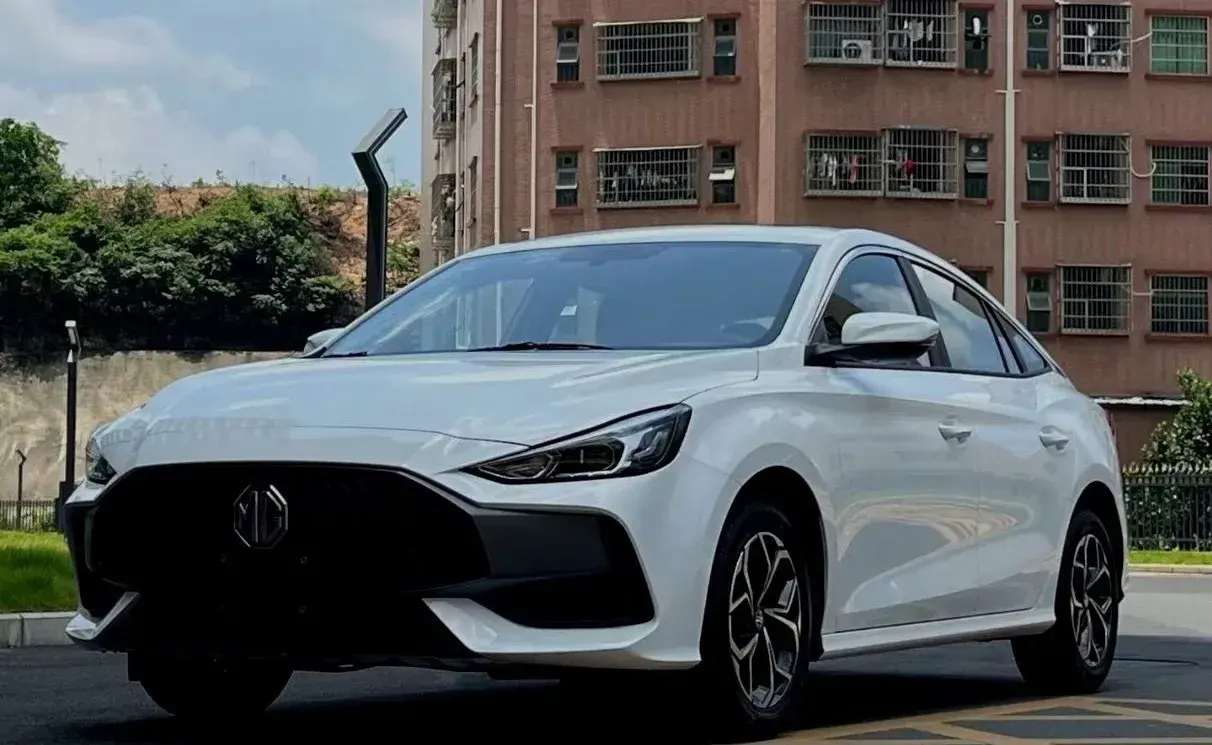 2023 MG 5 1.5L 129HP L4 CVT